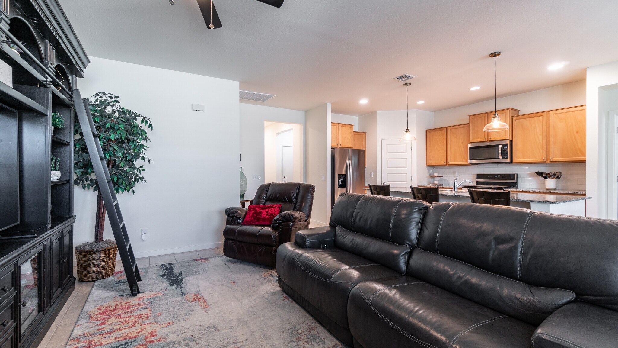 Building Photo - 514 W Cholena Trl