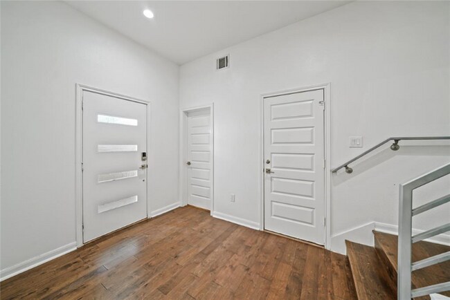 Building Photo - 7807 Tierwester St