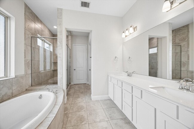 Building Photo - 1411 Adell Rose Ln