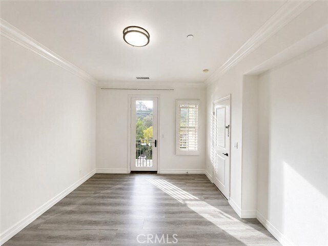 Building Photo - 15 Corte Cabrito