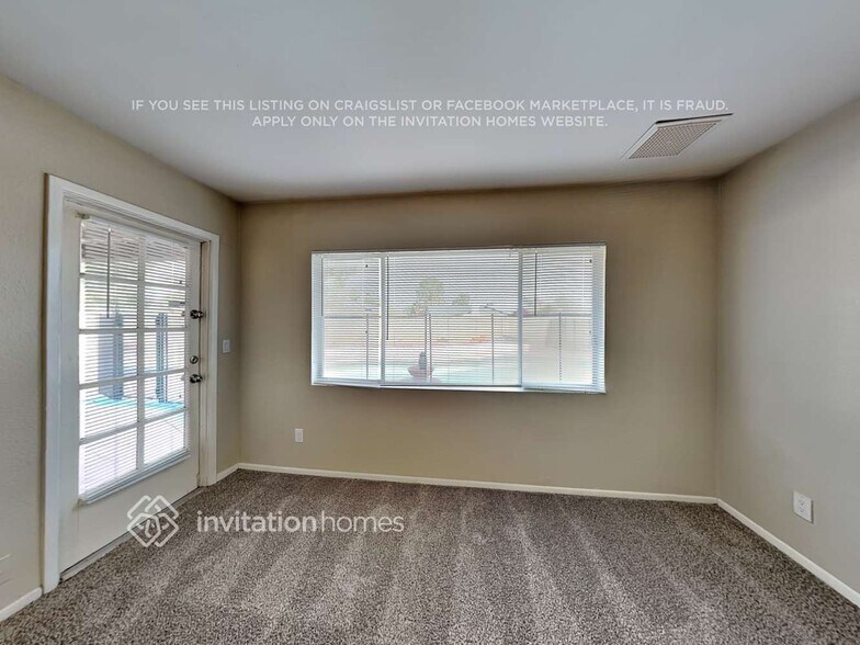 Building Photo - 5142 W Echo Ln