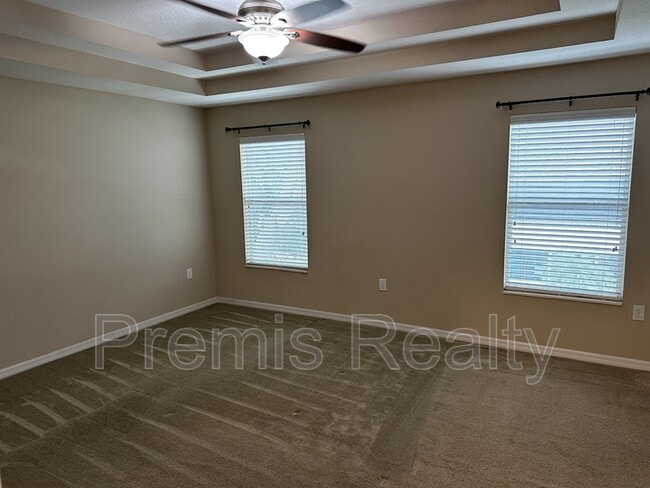 Building Photo - 11875 77 Ct