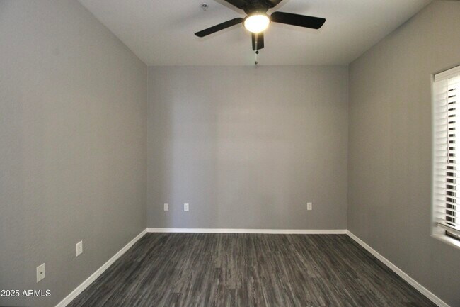 Building Photo - 6770 N 47th Ave