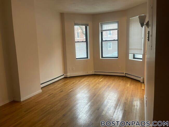 Building Photo - 67 S Huntington Ave