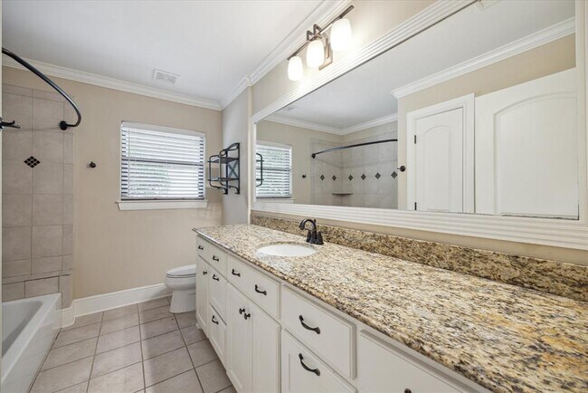 Building Photo - 3207 Aberdeen Way