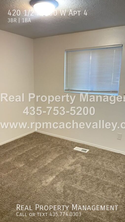 Building Photo - 420 1/2 N 200 W Apt 4-