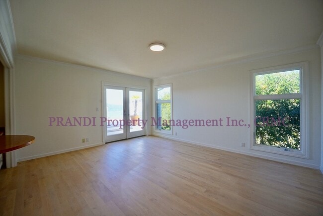 Building Photo - 3 Bartel Ct