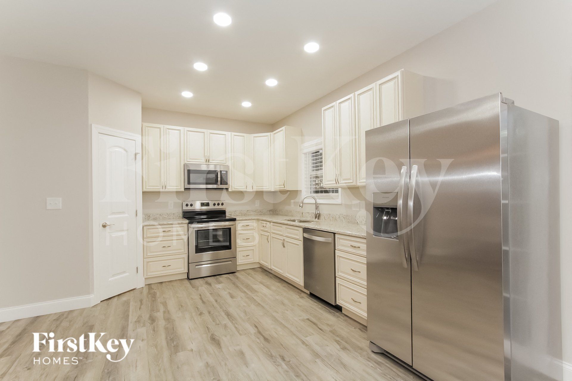 Building Photo - 409 Lakeridge Dr