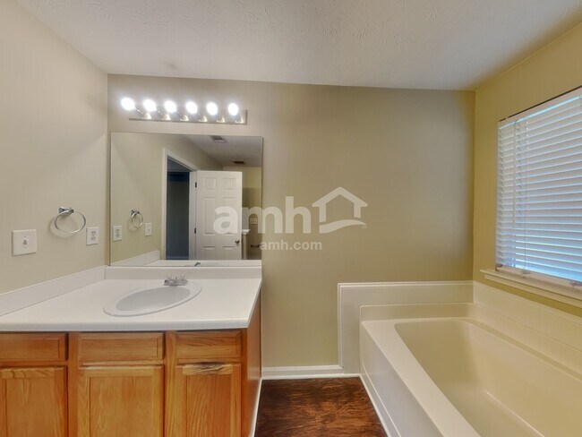 Building Photo - 3870 Brushymill Ct