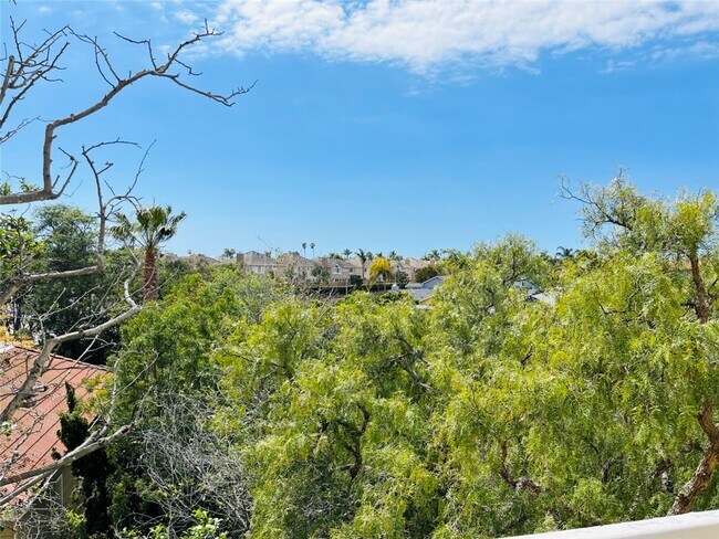 Building Photo - 20191 Cape Coral Ln