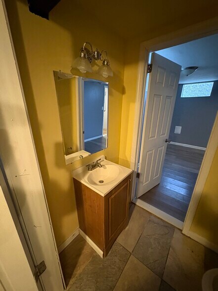 Building Photo - 1668 Kirkwood Rd