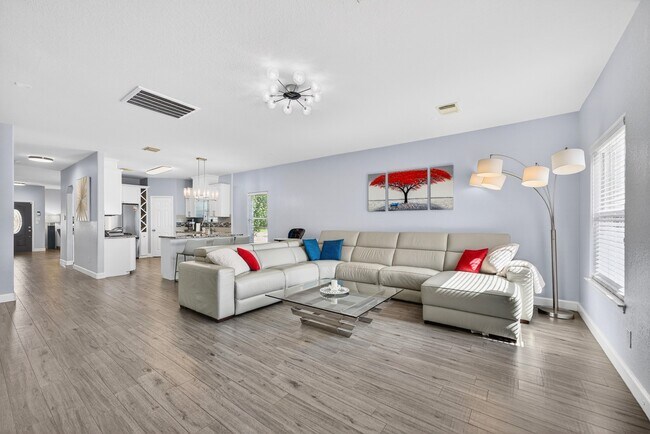 Building Photo - 2522 Knoll Shadows Ln