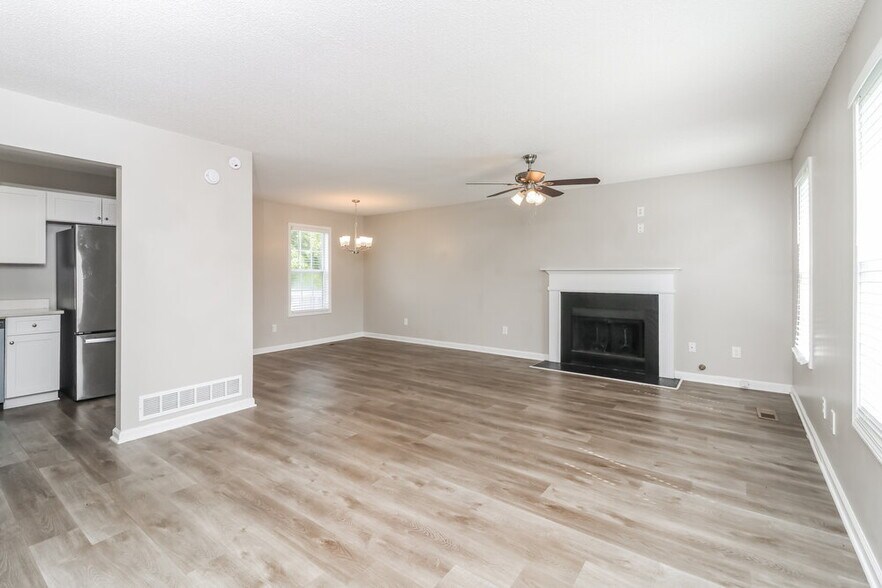 Building Photo - 417 Remington Ct