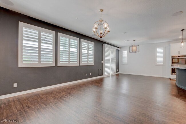 Building Photo - 2489 Cingoli St