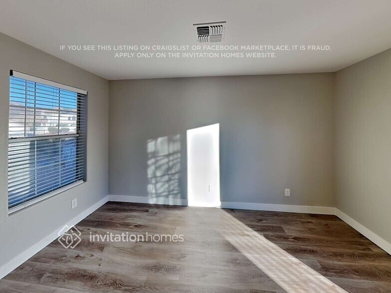 Building Photo - 1130 Broken Hills Dr