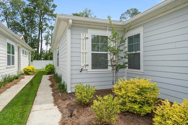 Building Photo - 182 Holloway Hl