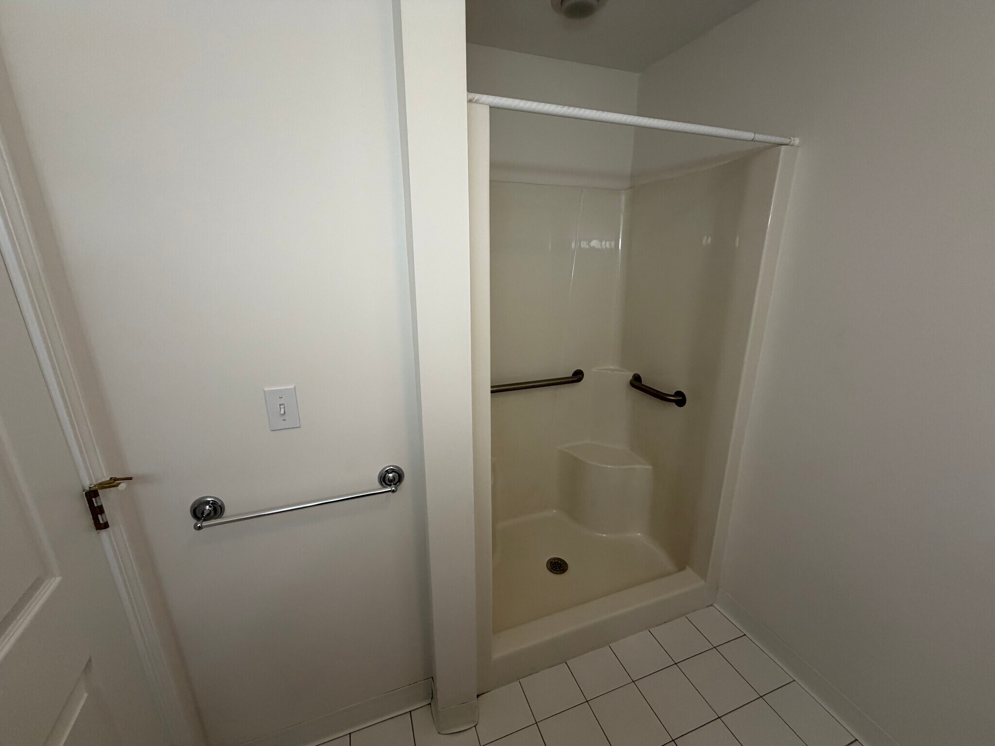 Building Photo - 370 Jamaicaway