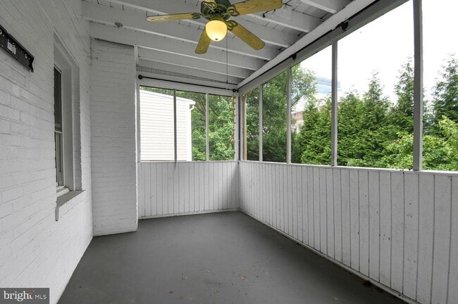 Building Photo - 4515 Avondale St