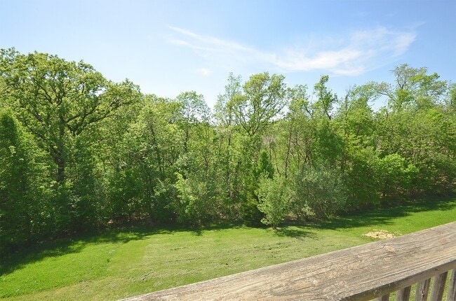 Building Photo - Platte City 2 Bedroom, 2 Bath Duplex with ...