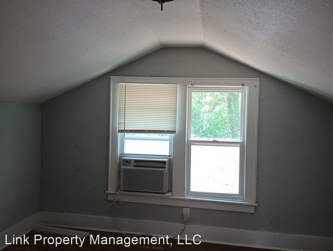 Building Photo - 5 br, 2 bath House - 1207 N Chamberlain Ave