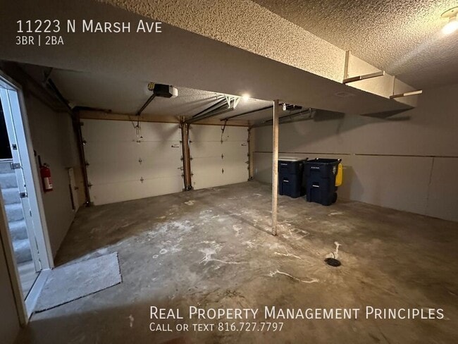 Building Photo - 11223 N Marsh Ave