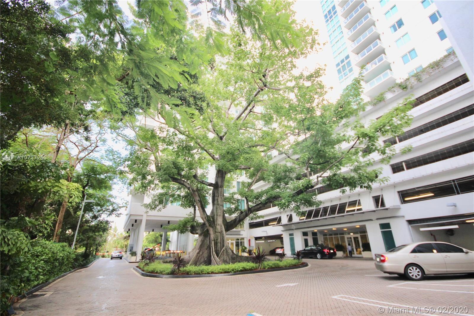 Building Photo - 1871 NW South River Dr