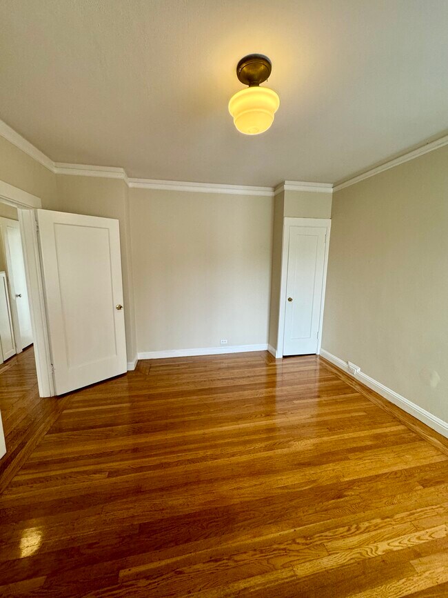 Building Photo - 2538 15th Ave