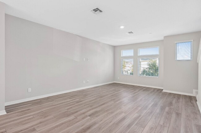 Building Photo - 13164 Bovet Ave