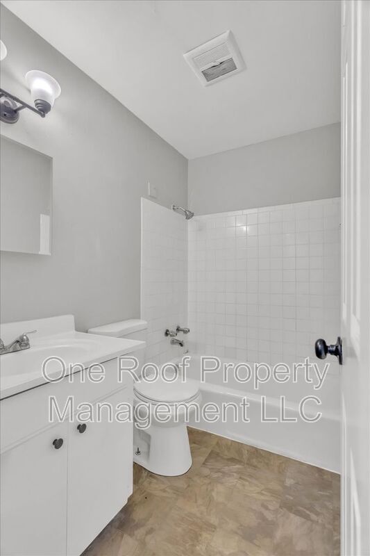 Building Photo - 3117 Barnett Ave