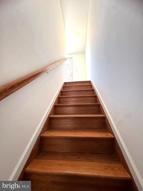 Building Photo - 208 S Washington St