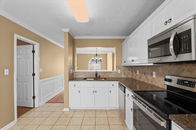 Building Photo - 229 Nicklaus Ct