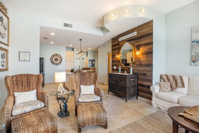 Building Photo - 9420 Seawall Blvd