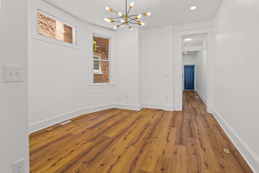 Building Photo - 813 Whitelock St
