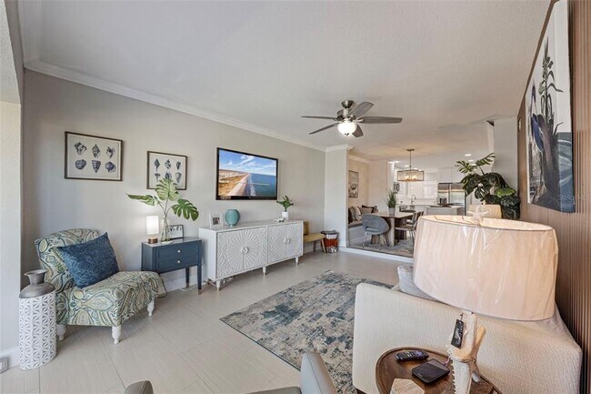 Building Photo - 1008 Apollo Beach Blvd