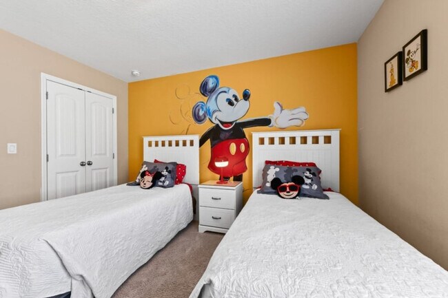 Building Photo - 4425 Acorn Ct