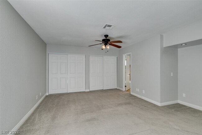 Building Photo - 3221 E Rochelle Ave