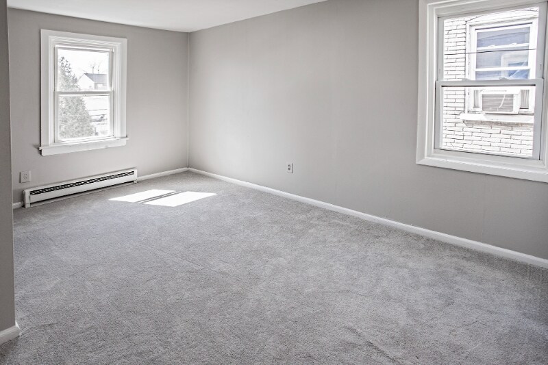 Building Photo - 1210 Elm St
