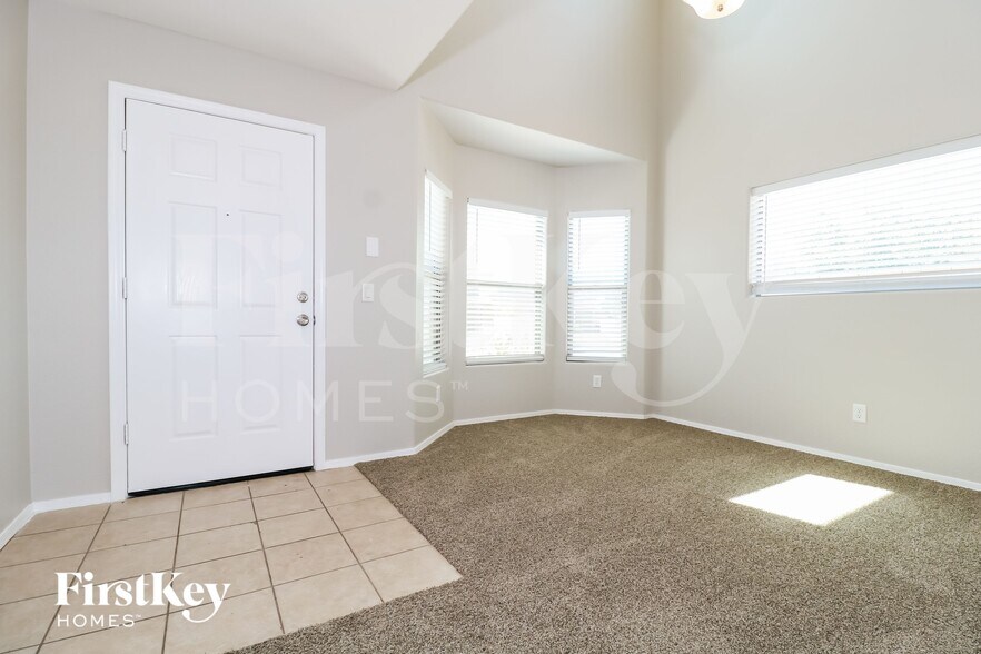 Building Photo - 8953 S 253rd Ave