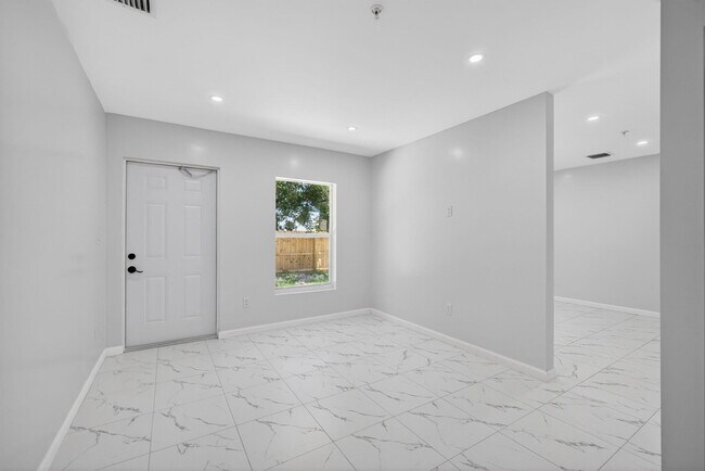 Building Photo - 3255 Avenue J