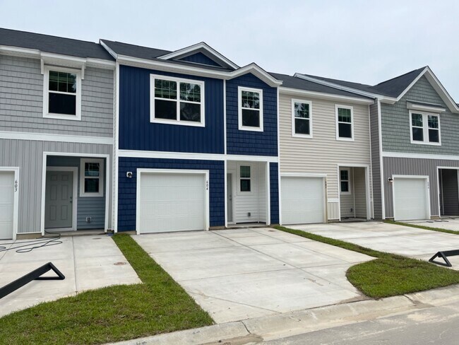 Building Photo - 604 Scarlett Maple St