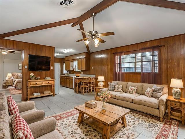 Building Photo - 1203 Aspen Rd