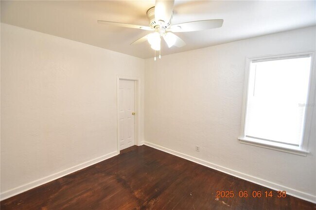 Building Photo - 5025 4th Ave N