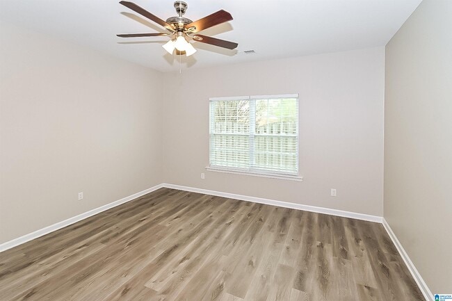 Building Photo - 2048 Fairbank Cir