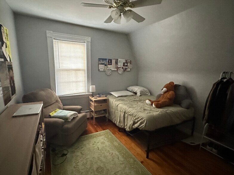 Building Photo - 135 Nonantum St