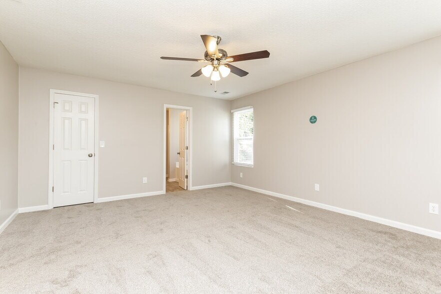 Building Photo - 1867 Fort River Way