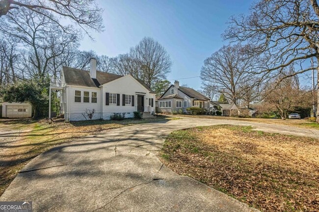 Building Photo - 1977 N Decatur Rd