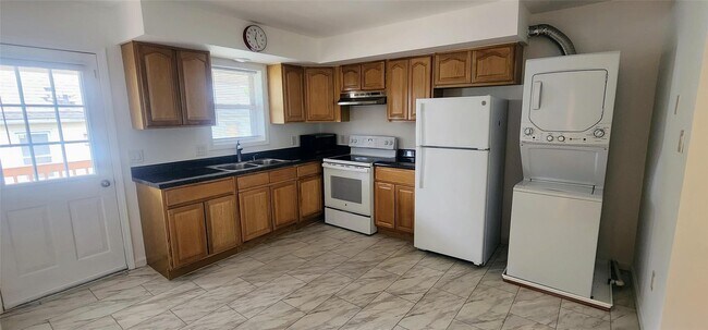 Building Photo - 115 Cortlandt St