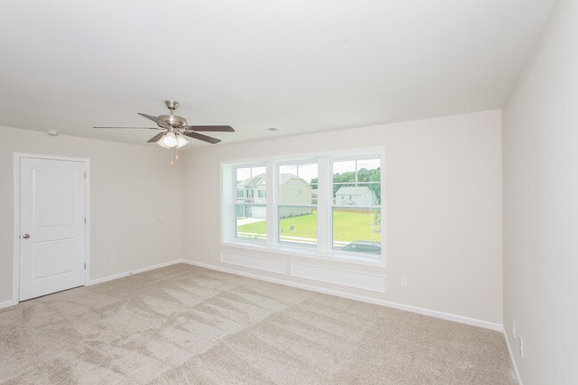 Building Photo - 10 Brake Ct