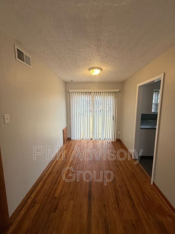 Building Photo - 2009 SW McAlister Ave