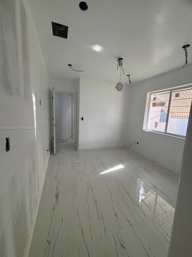 Building Photo - 4380 SW 1st St